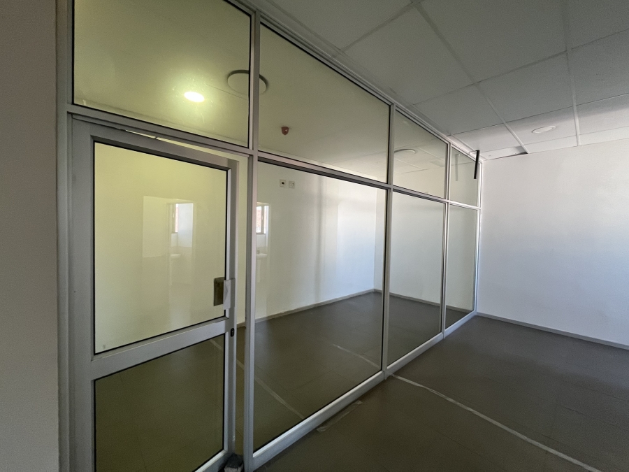 To Let commercial Property for Rent in Avondale Western Cape